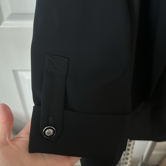 Blazer - Picture 3 of 5